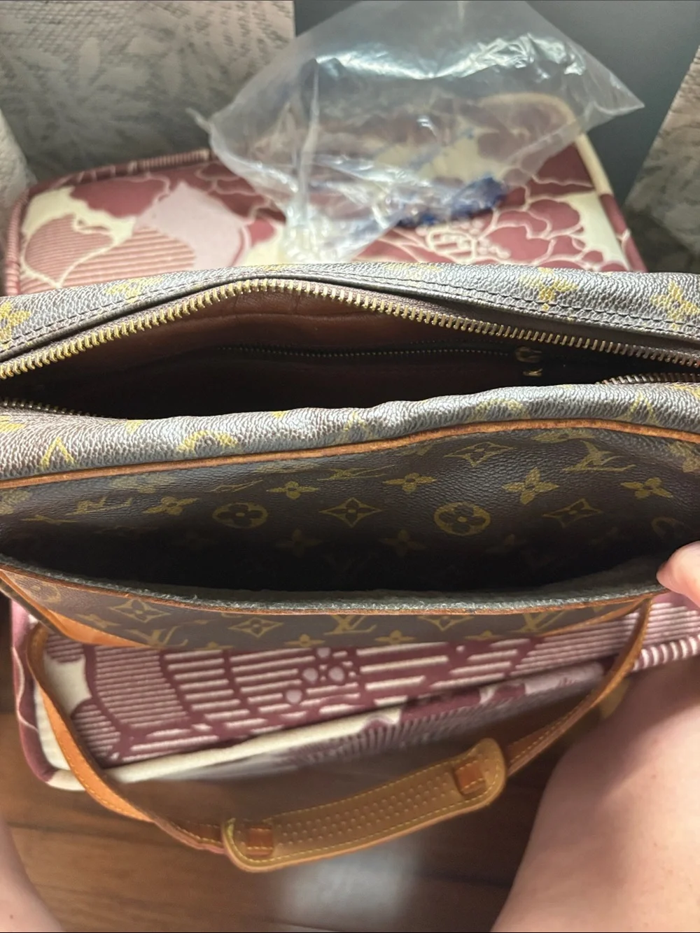 Louis Vuitton Monogram Canvas Messenger Bag in Brown & Tan